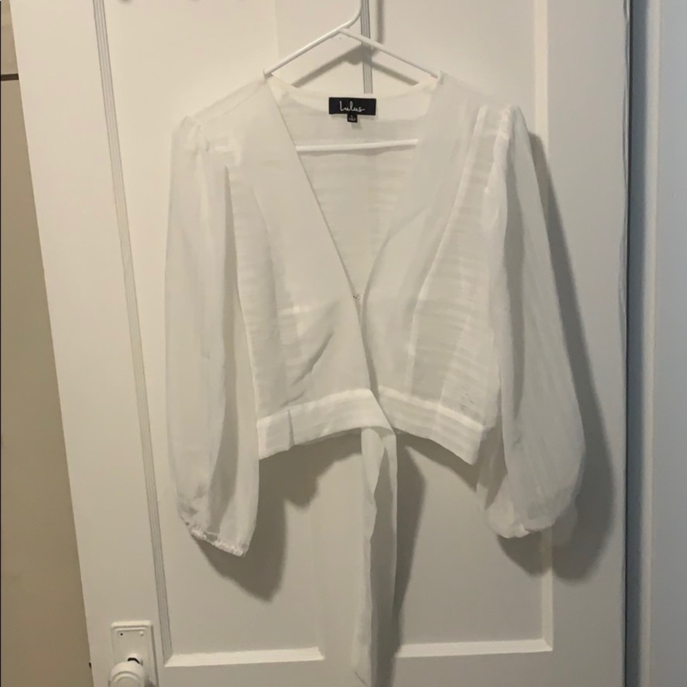 Lulu’s Shear white top